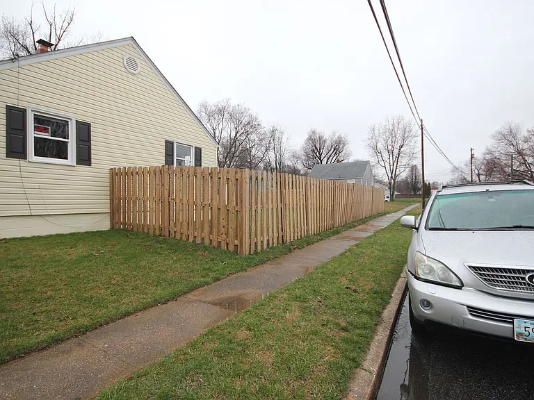 314 Old Post Rd — Photo 9