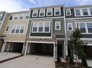 1004 Manorhaven Dr, Durham, NC 27703