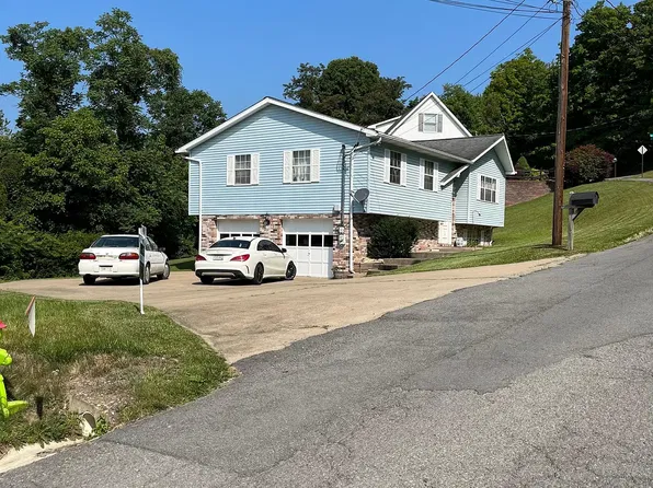 924 Sarah St, Morgantown, WV 26501