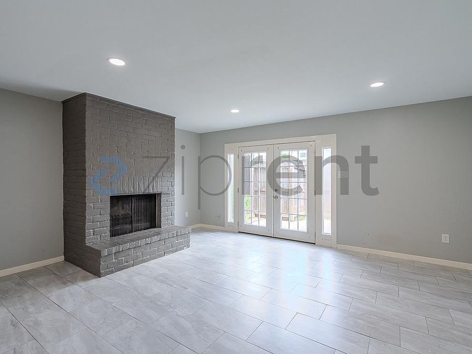 1st image of 10349 Longmont Dr