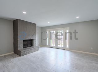 10349 Longmont Dr, Houston, TX 77042