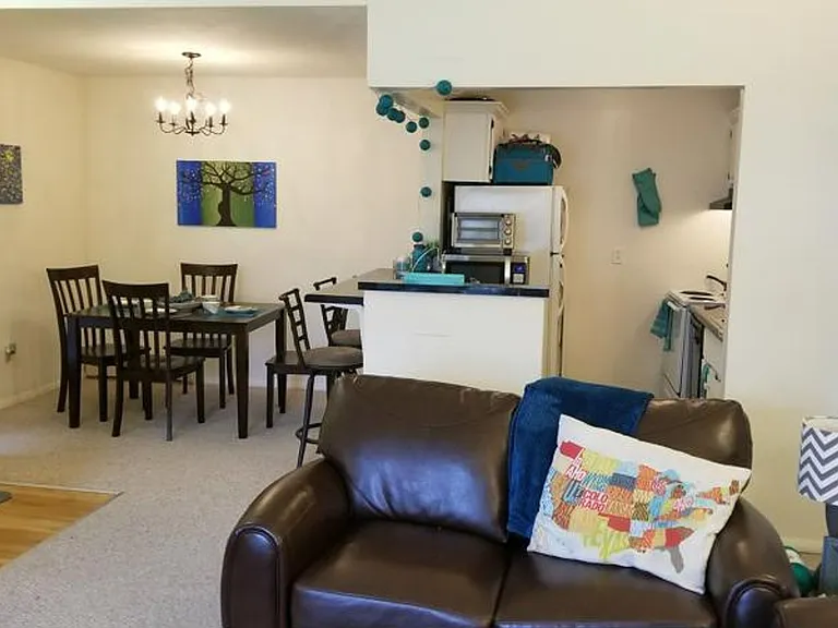 University Park Apartments near Cornell University — Photo 201