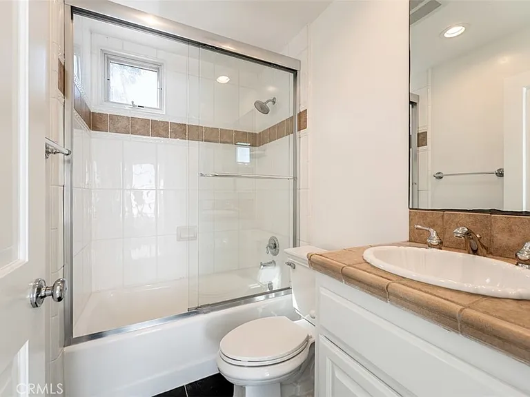2830 2nd Ave — Photo 31