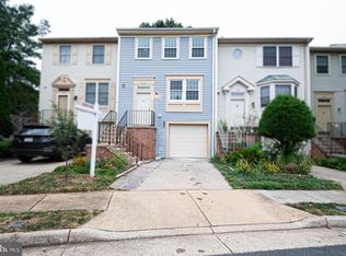 21923 Myrtlewood Sq, Sterling, VA 20164