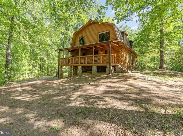 816 Hartwood Rd, Fredericksburg, VA 22406