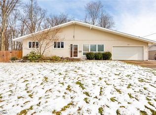 5215 Edgewood Dr, Lorain, OH
