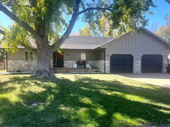 5933 Westridge Dr, Great Bend, KS 67530