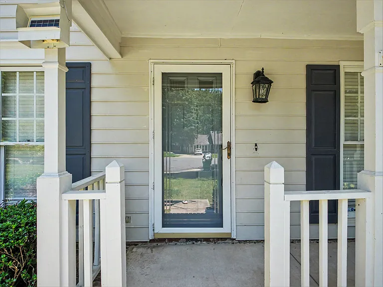 8630 Morgan Run Ct — Photo 3