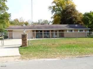 4483 Mead Rd, Buchanan, MI 49107