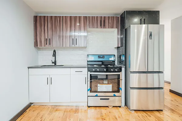 Rented by Nooklyn NYC LLC | media 11