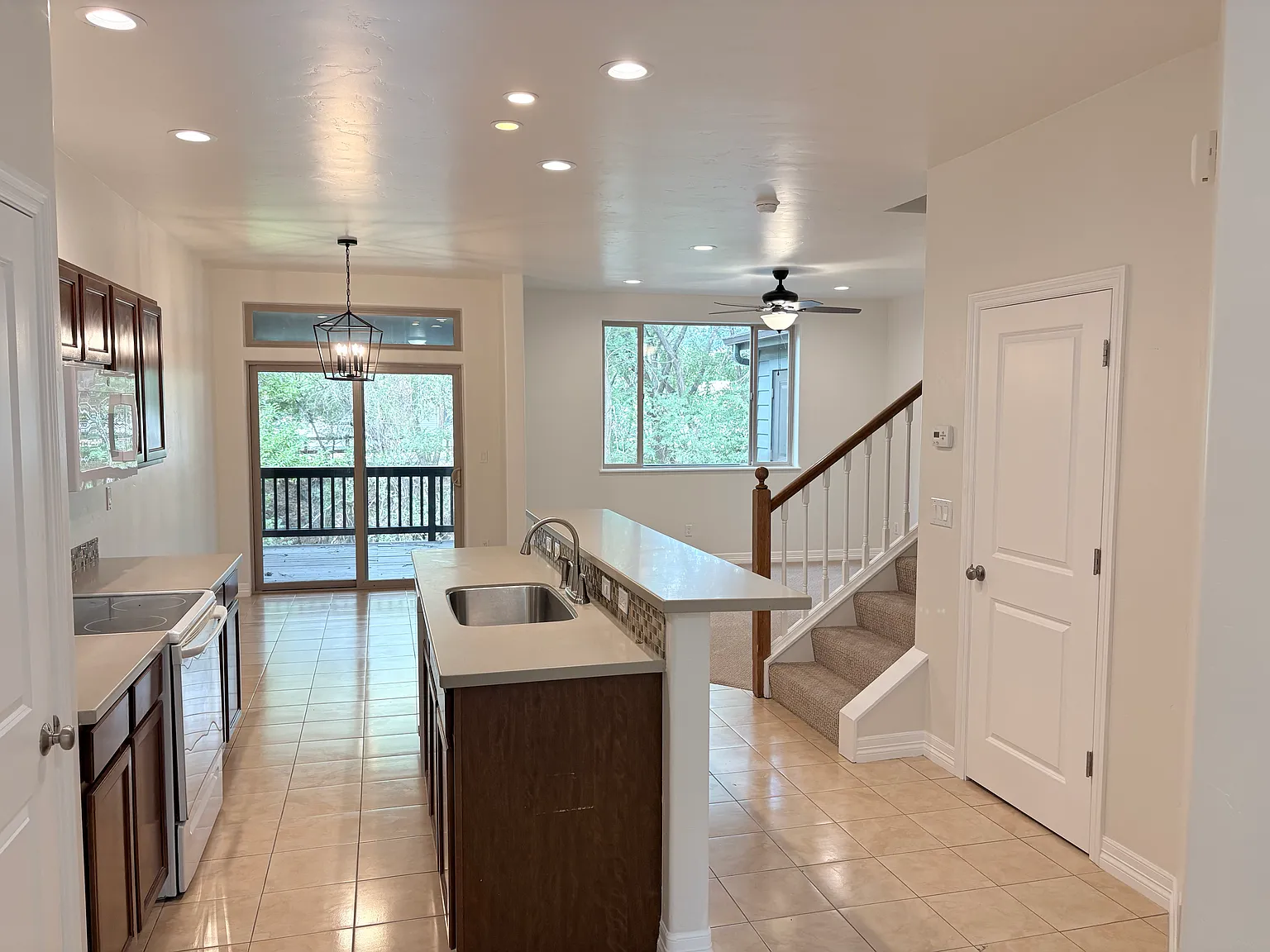 3 bed, 1508 sqft, $2,600 — Photo 3