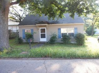 112 S Elm St, Adamsville, TN 38310