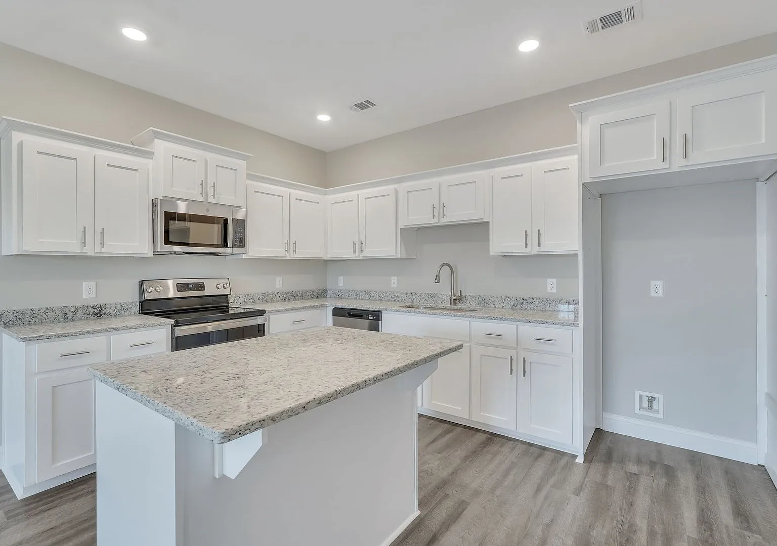 713 Coley Boyd Rd — Photo 4