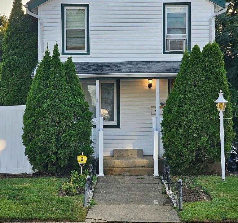 1st image of 518 Berkley Street