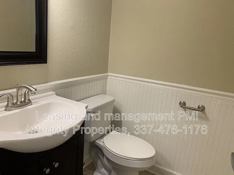 3 bed, 1.5 bath, 1100 sqft, $1,495 — Photo 2