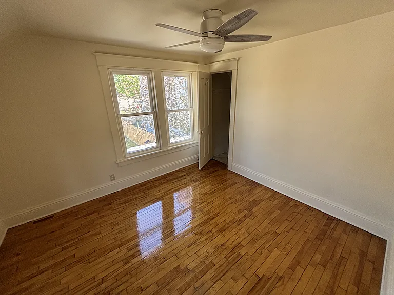 1214 W Ave S — Photo 11