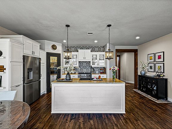 5th image of 2373 Briscoe Ranch Dr
