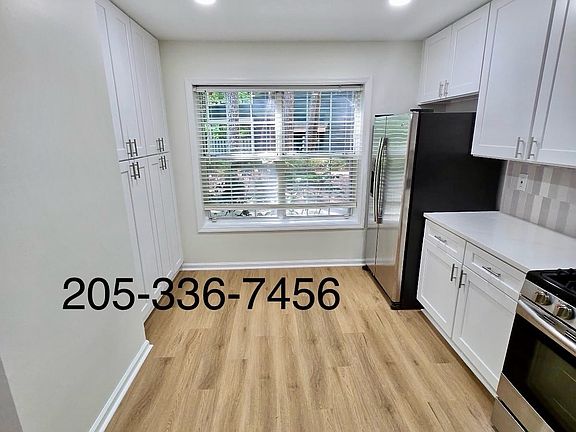 2nd image of 1352 N Crossing Dr NE