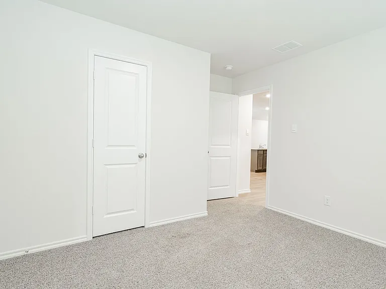 916 Sunrise Ln — Photo 27