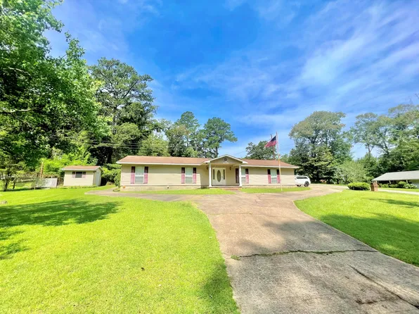 10 Cheyenne Dr, Laurel, MS 39440
