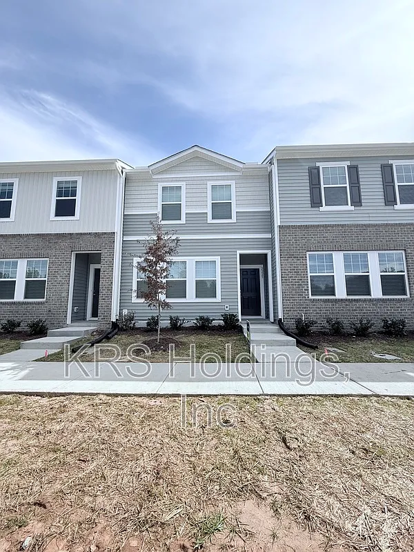 3 bed, 2.5 bath, 1594 sqft, $1,850 — Photo 1