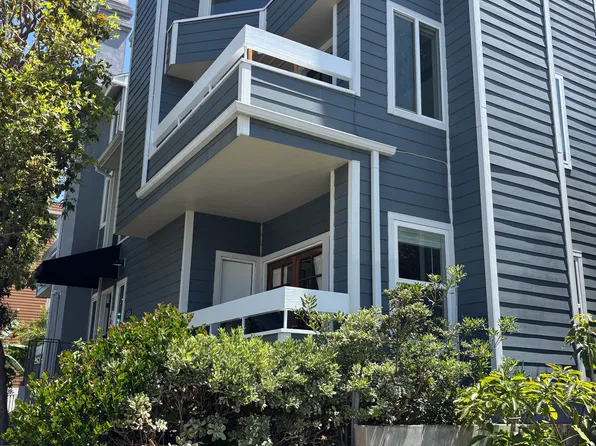 11818 Courtleigh Dr APT 102, Los Angeles, CA 90066