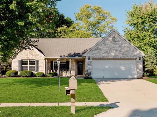 10172 Cheswick Ln, Fishers, IN 46038
