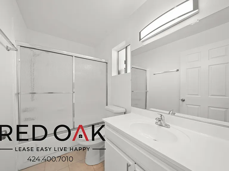 937 10th St #7 — Photo 13