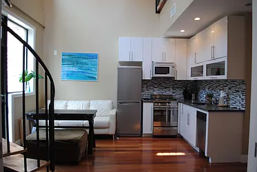 Rented by Michal Kuras, LREB