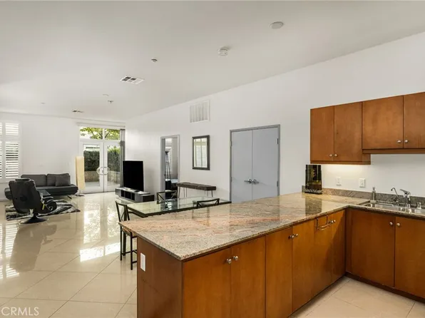 435 W Center Street Promenade Unit 226, Anaheim, CA 92805