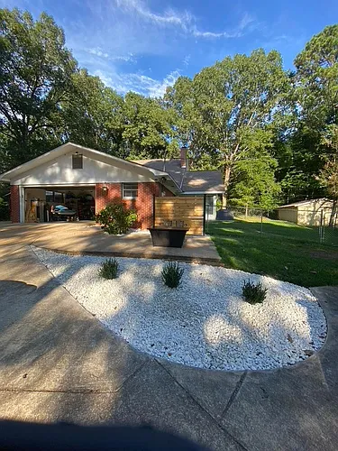 475 Jolly Rd Photo 1