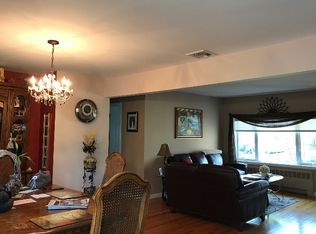 2560 Clovermere Rd, Oceanside, NY 11572