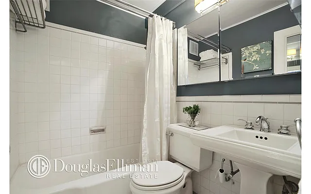 Sold by Douglas Elliman | media 27