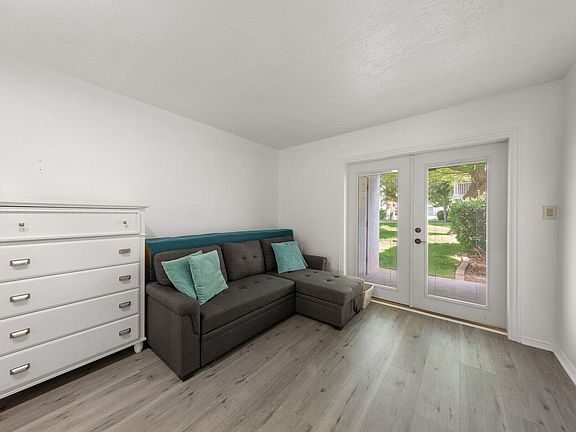 4th image of 1845 W Canyon View Dr APT 1409