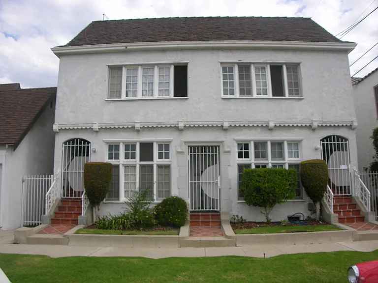 4911 Dockweiler St — Photo 1