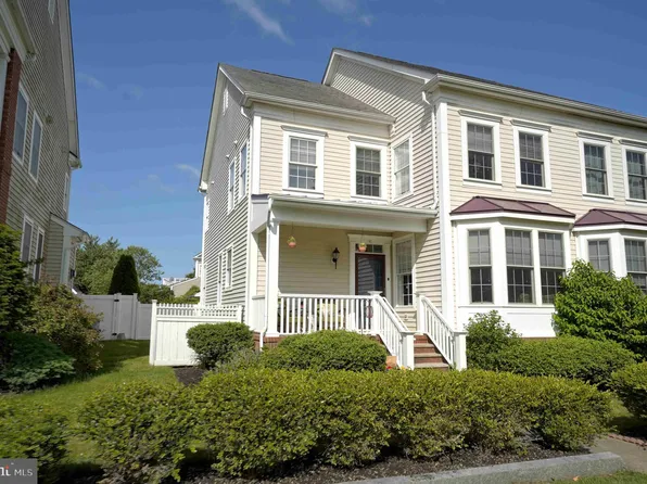 41 Newtown Blvd, Robbinsville, NJ 08691