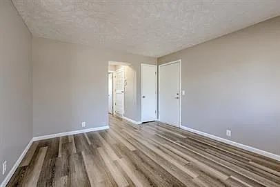 8005 S 48th Ave — Photo 12