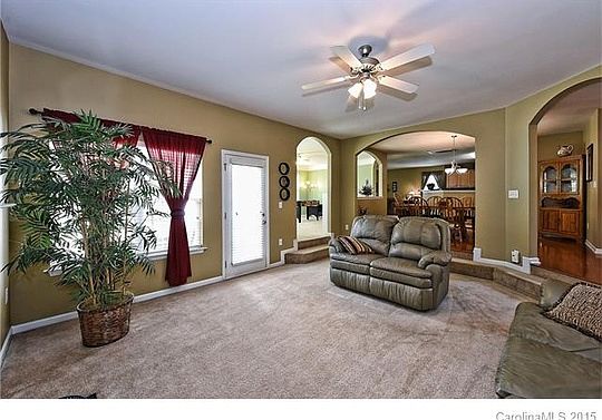 4th image of 4311 Cole Creek Dr