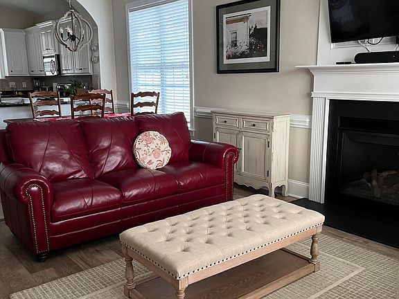 3rd image of 4511 Bar Harbor Drive NW