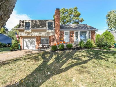 8812 W 98th Ter, Overland Park, KS, 66212