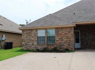 1114 Mulkey Ln, Denton, TX 76209