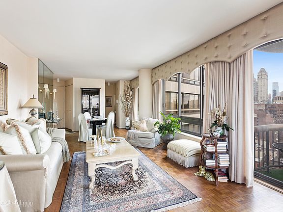 2nd image of 1030 3rd Ave #20D
