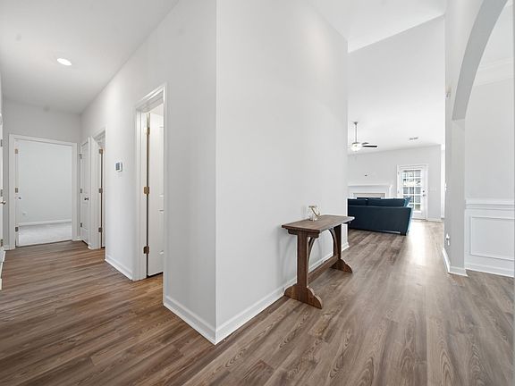 5th image of 713 N Pinewalk Way
