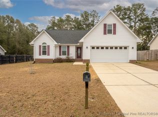 122 Hosta Dr, Raeford, NC 28376