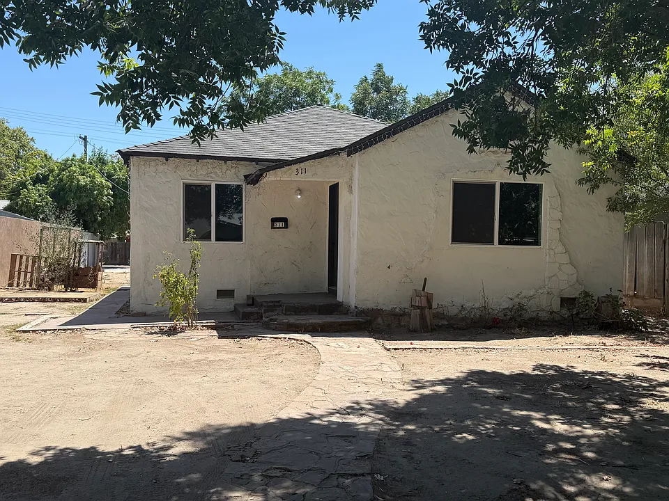 311 California Ave
