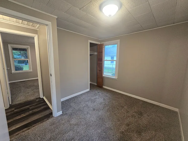 2903 W John St — Photo 12
