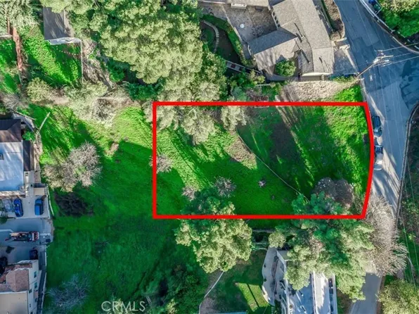 5000 Calatrana Dr #1818, Woodland Hills, CA 91364