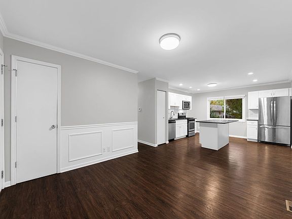 3rd image of 517 Frederick Ave