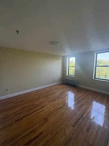 174 Broadway #3K Photo 1