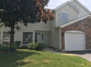 267 Knoxbury Ct, Gurnee, IL 60031